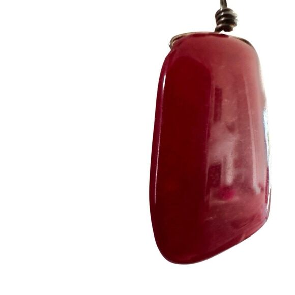 Sterling silver red dyed quartz pendant necklace with magnetic bail - Picture 7 of 8